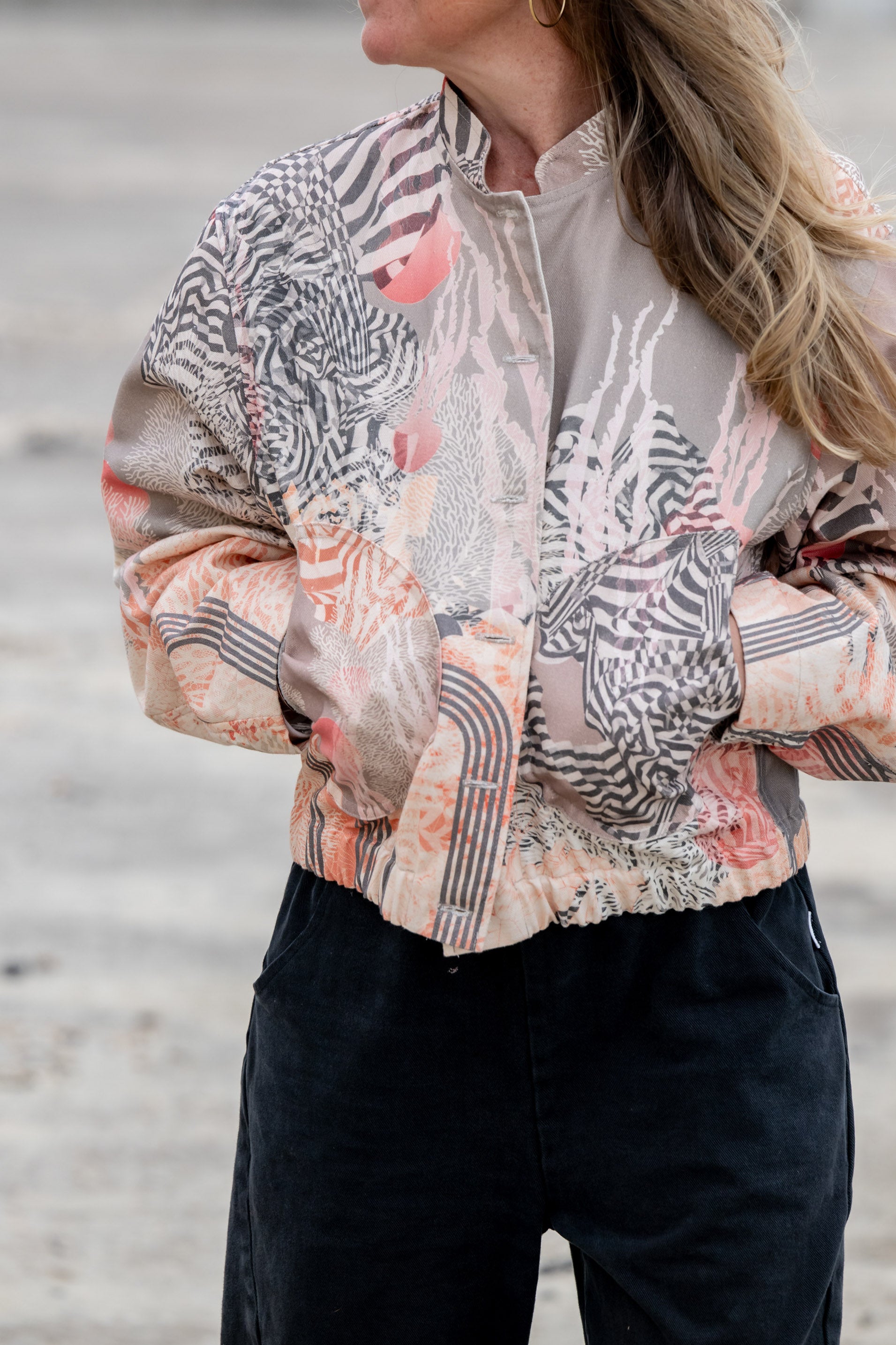 Organic cotton bomber jacket women Mio print pleated pockets detail